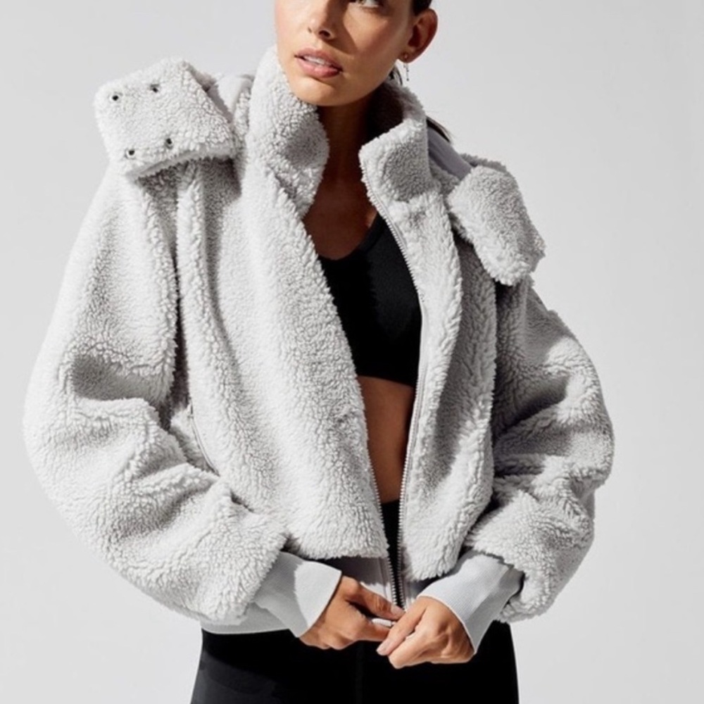Alo Yoga Foxy Sherpa Jacket Grey